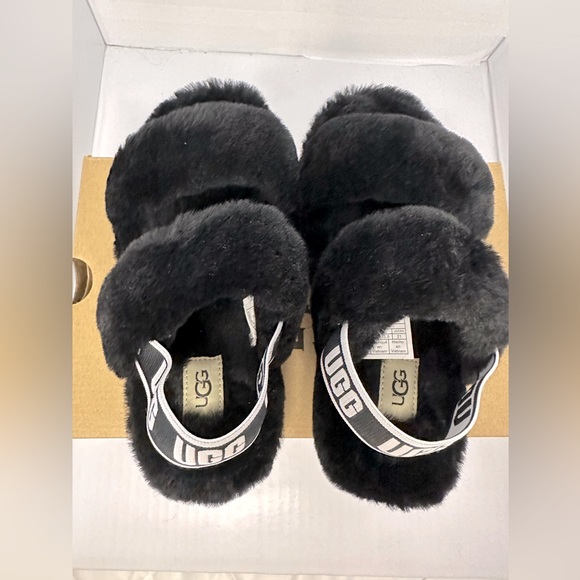 Girls Oh Yeah Ugg Slippers - Picture 5 of 7